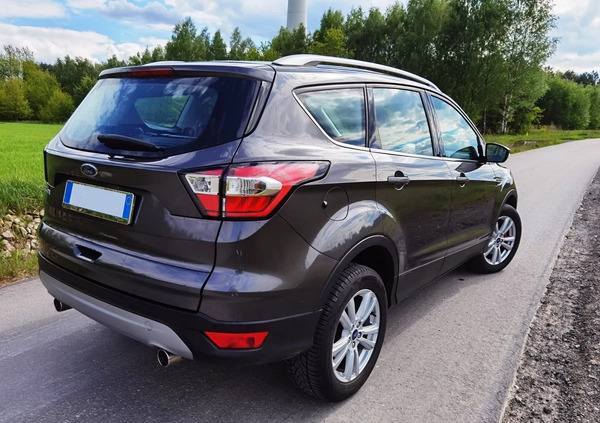 Ford Kuga cena 66100 przebieg: 127100, rok produkcji 2019 z Więcbork małe 137